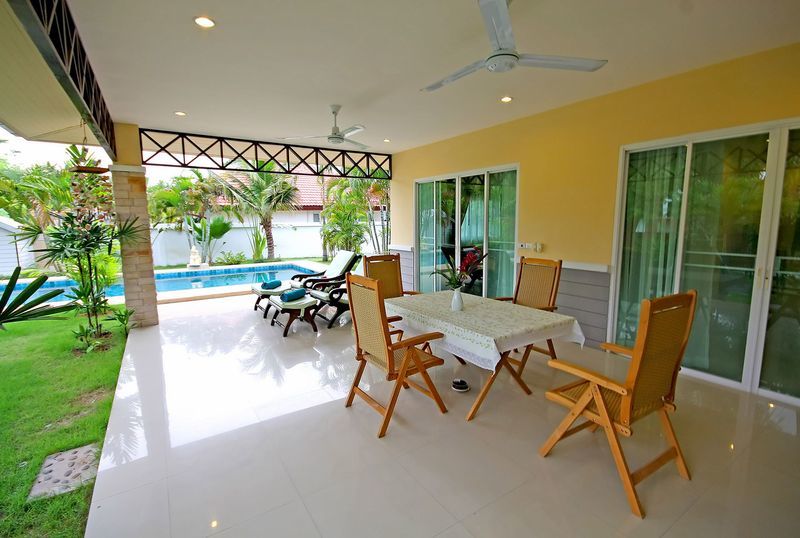 Thai Thani Pool Villa Resort Bãi biển Jomtien Ngoại thất bức ảnh
